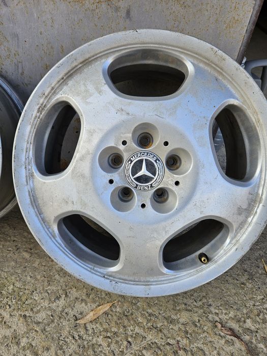 Продам Диски 17 Диаметр с Мерседеса Е класс