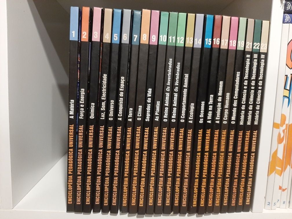 Coleção Enciclopédia universal