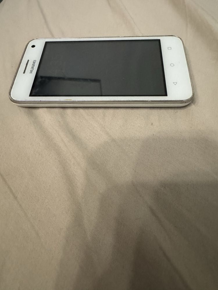 Telefon komurkowy HUAWEI Y360-U61  Y3