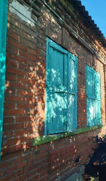 Продам 1 квартиру біля метро Спортивна