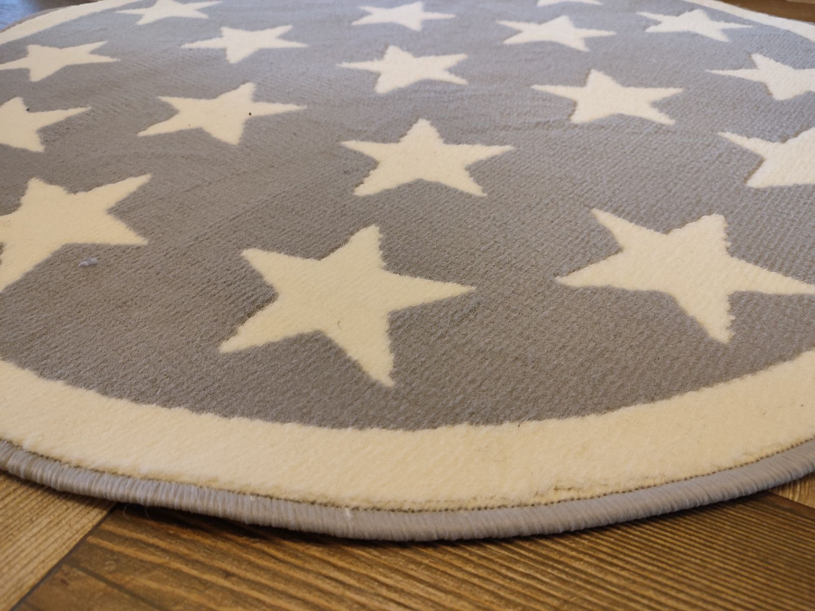 Nowy dywan okrągły 80 cm Gwiazdy