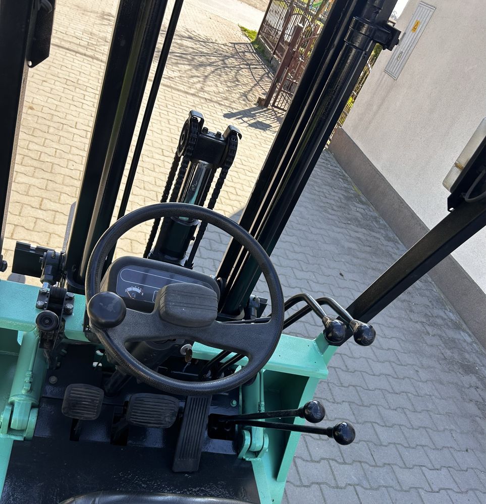 Wózek widłowy widlak podnosnik Mitsubishi FG18 1,8T