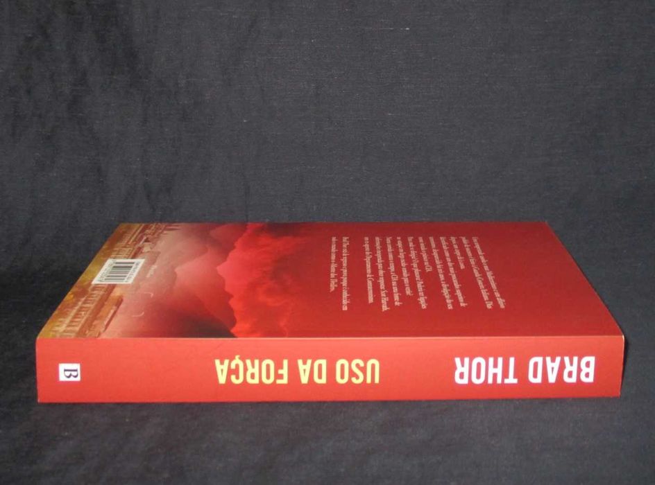 Livro Uso da Força Brad Thor