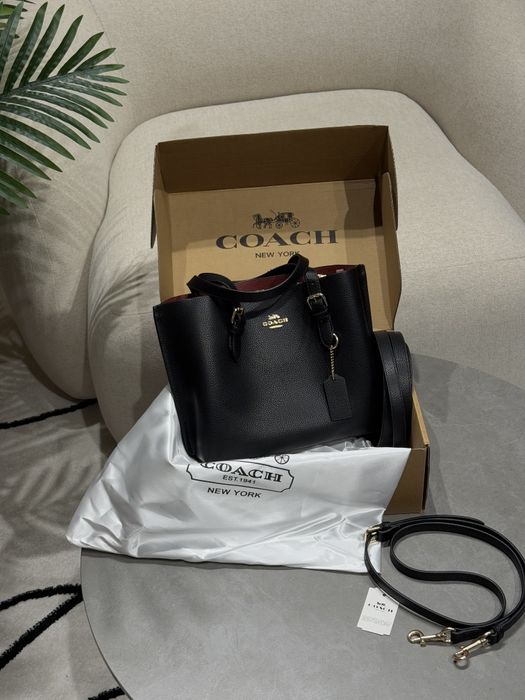 Жіноча сумка Coach