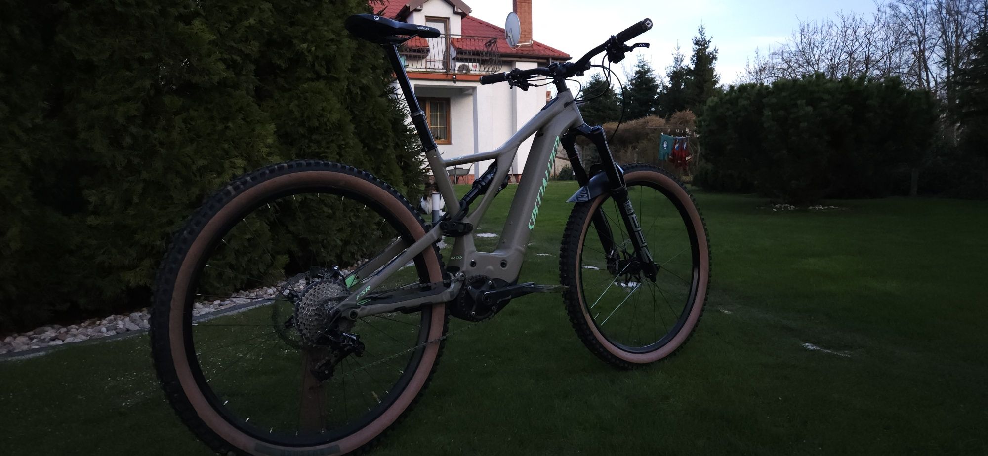 Specialized turbo levo elektryk elektryczny haibike mondraker giant