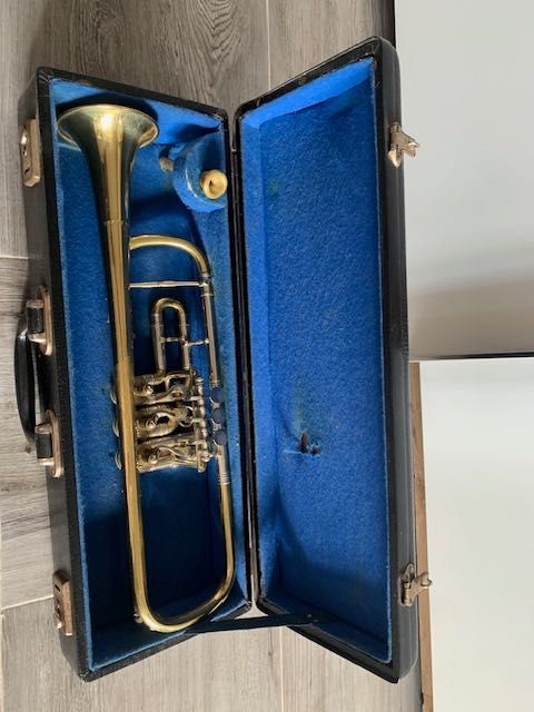 Trąbka skrzydłówka flugelhorn BETHEL Bielefeld ustnik futerał dobrysta