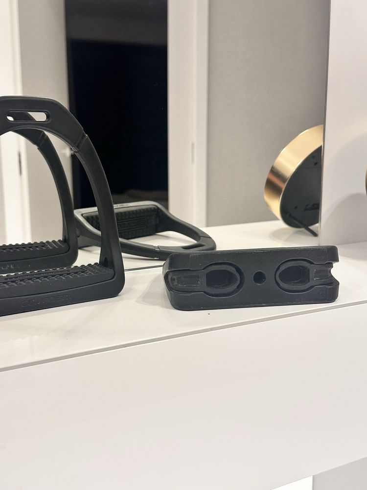 Strzemiona Premium LIGHT black 10cm COMPOSITI