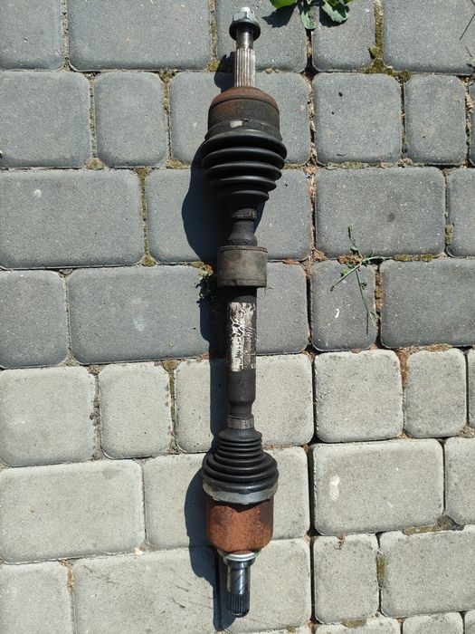 Renault Megane IV 1.5 dci półoś lewa 9110 R Adblue