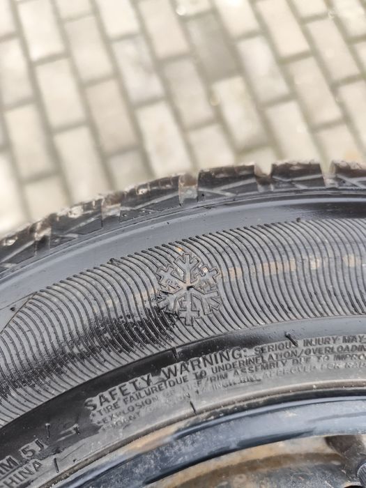 Sprzedam opony 165/70 R14 z 2022 r