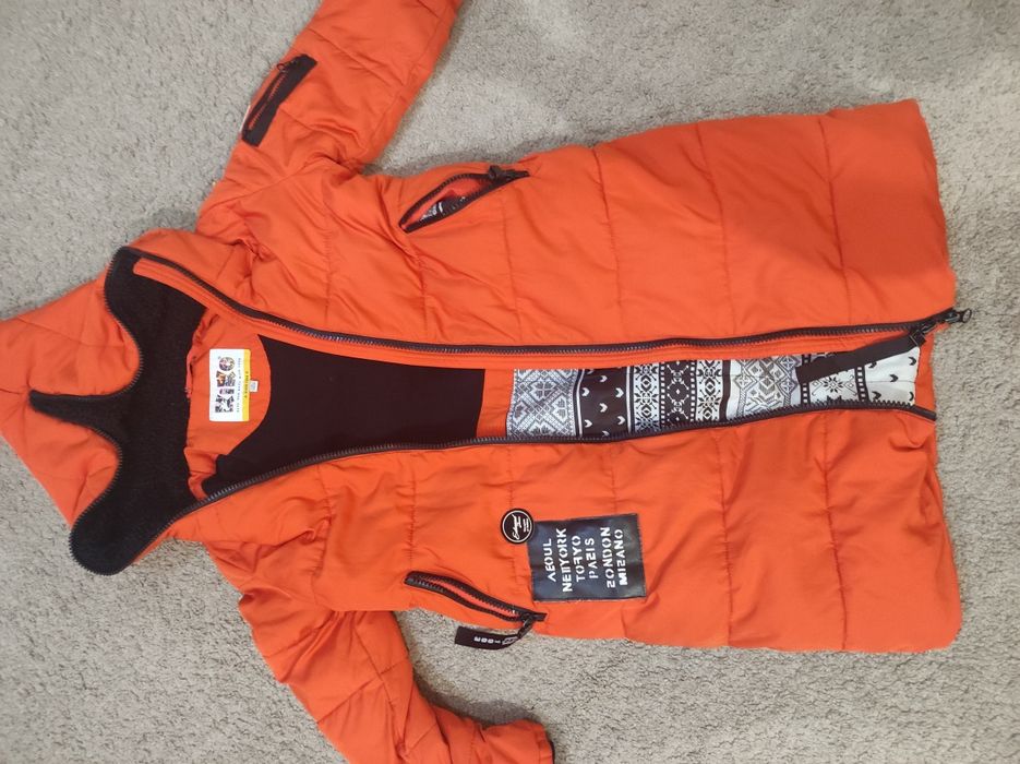 Зимова куртка дитяча на дівчину