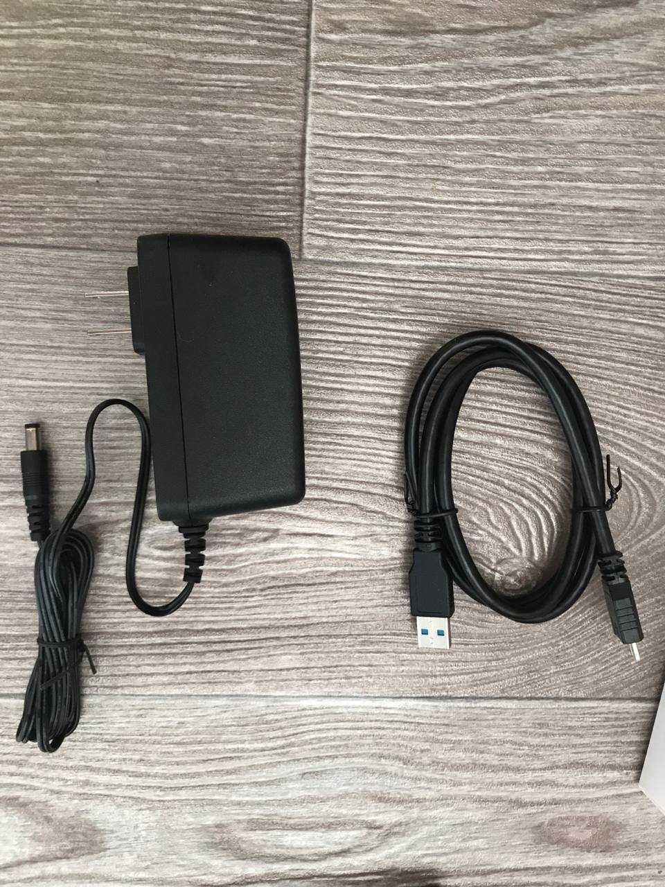 TP-Link USB Hub 3.0 з живленням 12V/4A (UH720)
