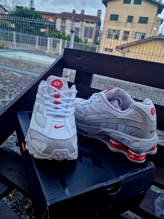 Nike Shox Supreme