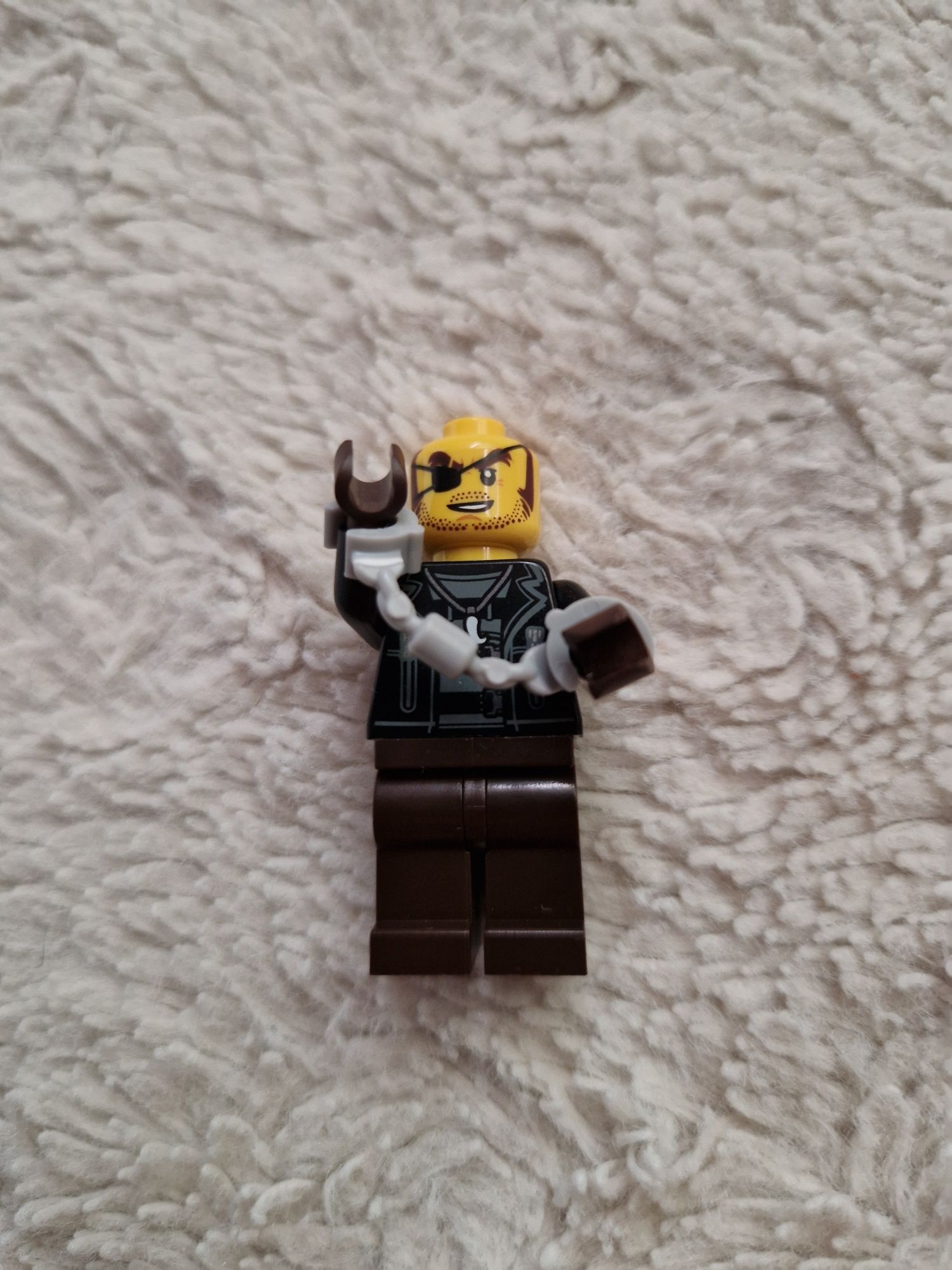 Zabawki mix lego złodziej, karta pokemon