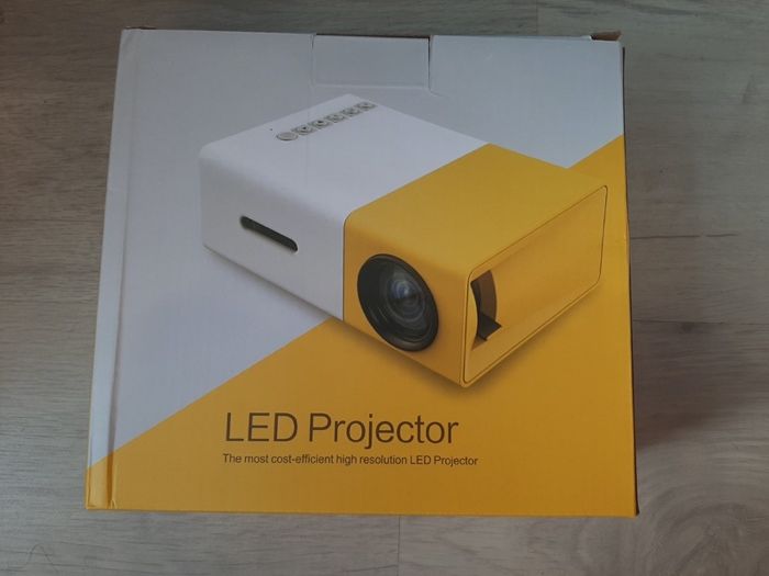 портативный мини Проектор Led Projector YG300 мультимедийный с динамик