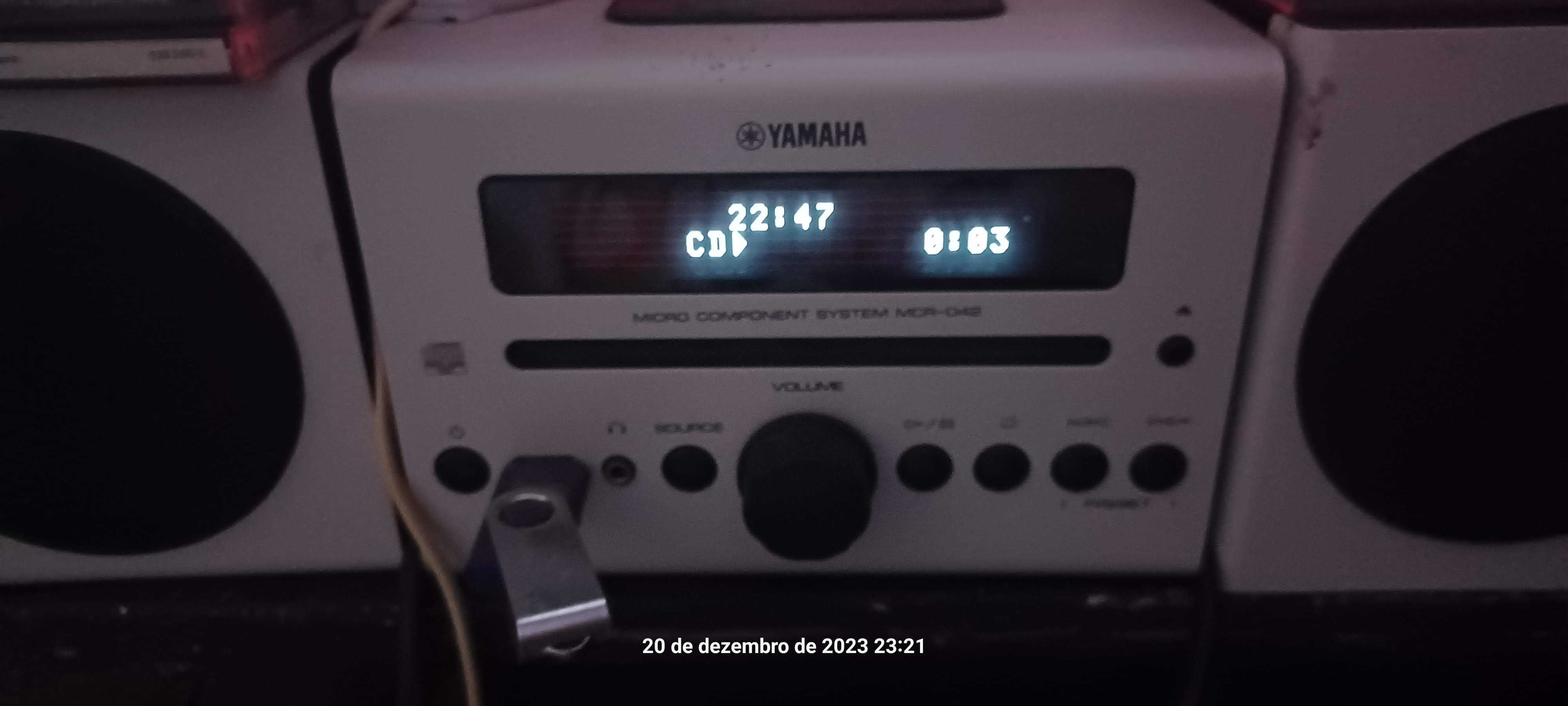 Mini Hi-fi philips & yamaha MCR-040 hi-fi crown