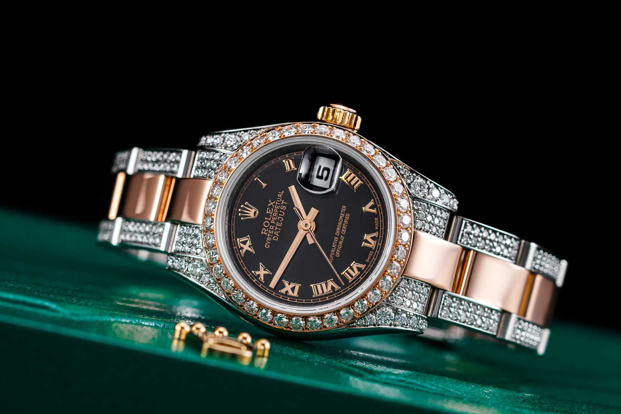 Rolex LADY DATEJUST 26 - czarna tarcza o złotych indeksach