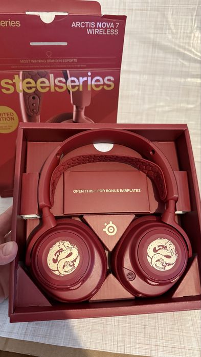 Słuchawki bezprzewodowe Steelseries Arctis Nova 7 Wireless Dragon edyc