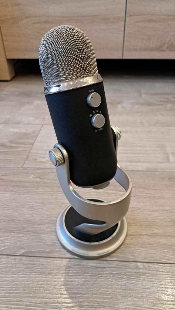 Mikrofon BLUE Yeti PRO + popfiltr