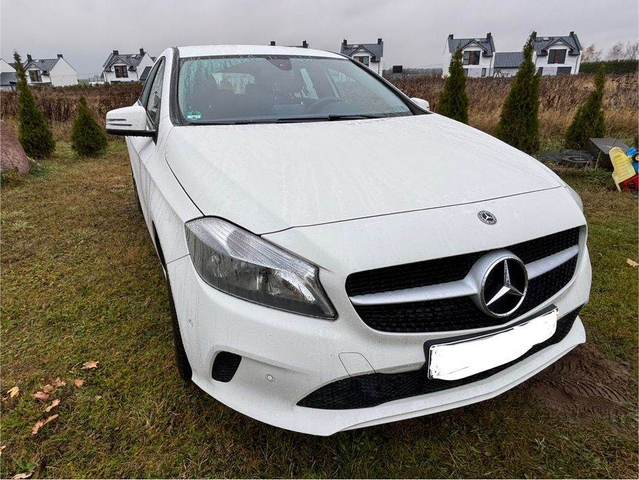 Mercedes-Benz A180, 2017r przebieg 105 111