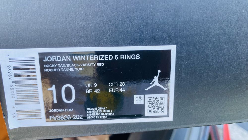 Sprzedam nowe buty Jordan Winterized rozmiar 44