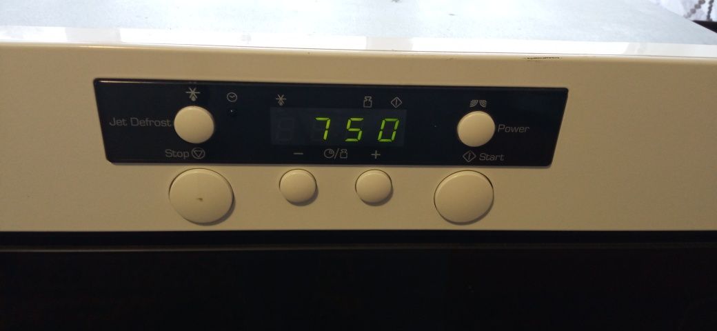 Мікрохвильова піч Whirlpool AMW 460/1/Wh