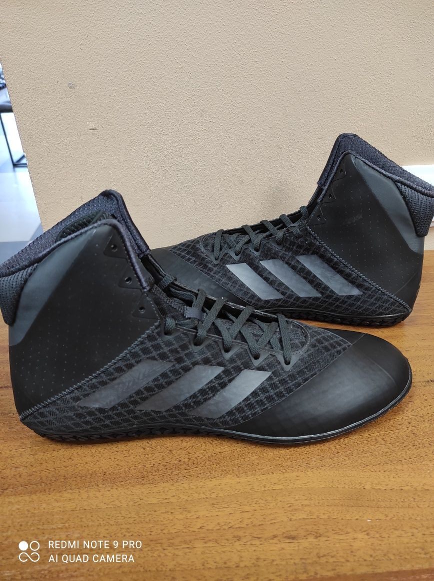 ОРИГІНАЛ 100% НОВІі Боксерки Adidas Mat Wizard 4 black/carbon