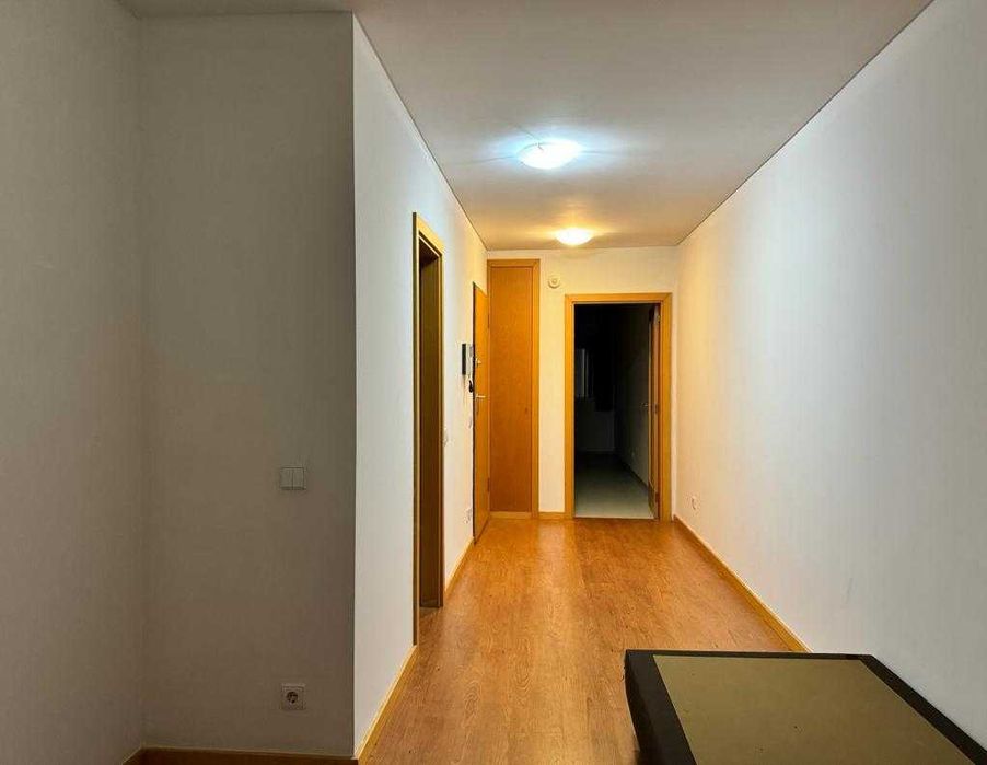 T2 Duplex  c/ Garagem, Antas, com rendimento 6,5% ou devoluto