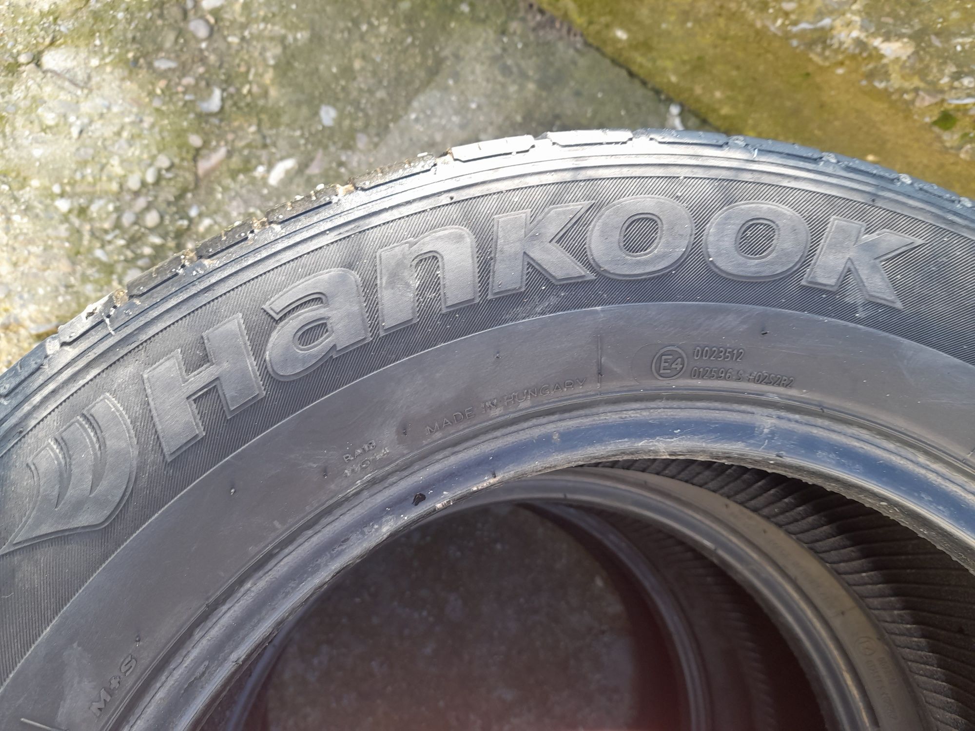 Шини  215/65r16c