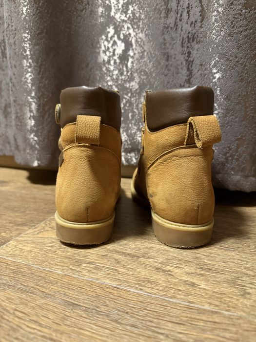 Детские зимние ботинки