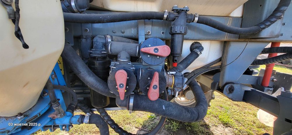 Обприскувач самохідний харді альфа 2003 р,