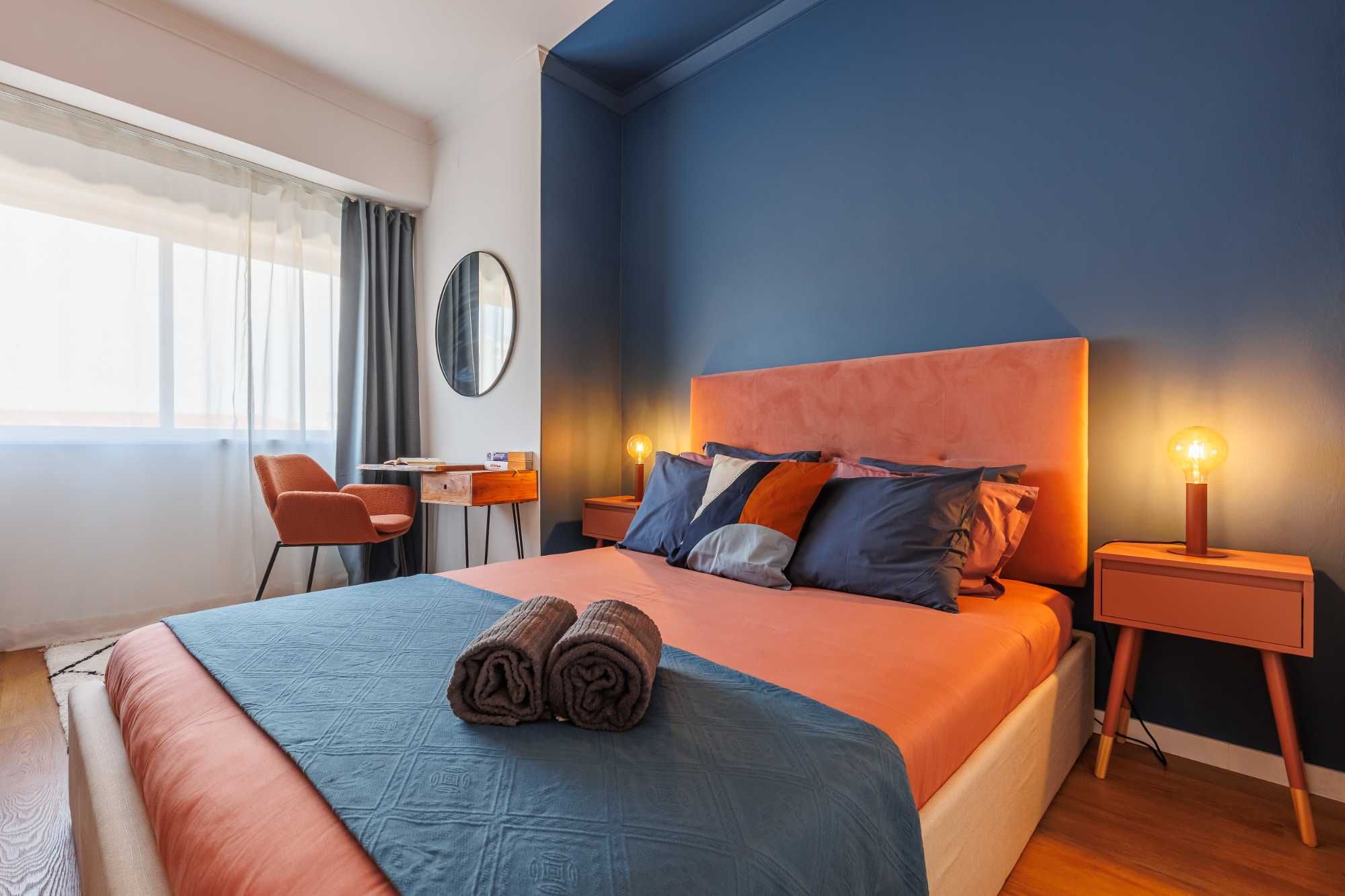 Apartamento com 2 quartos e varanda