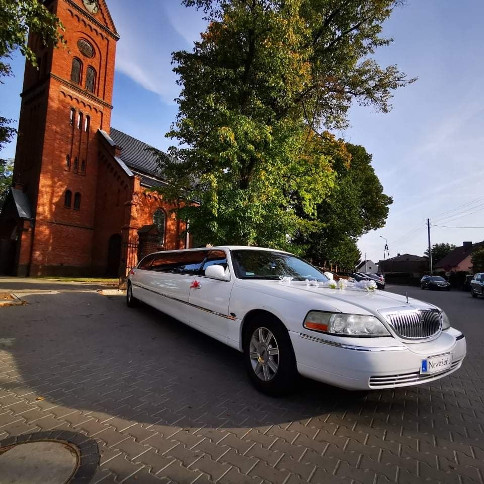 Limuzyna  auto na ślub wesele 8 pasażerów ! Limuzyna wynajem USA