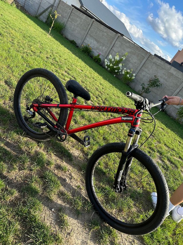 Rower Dartmoor two6player red devil short dirt mtb stunt