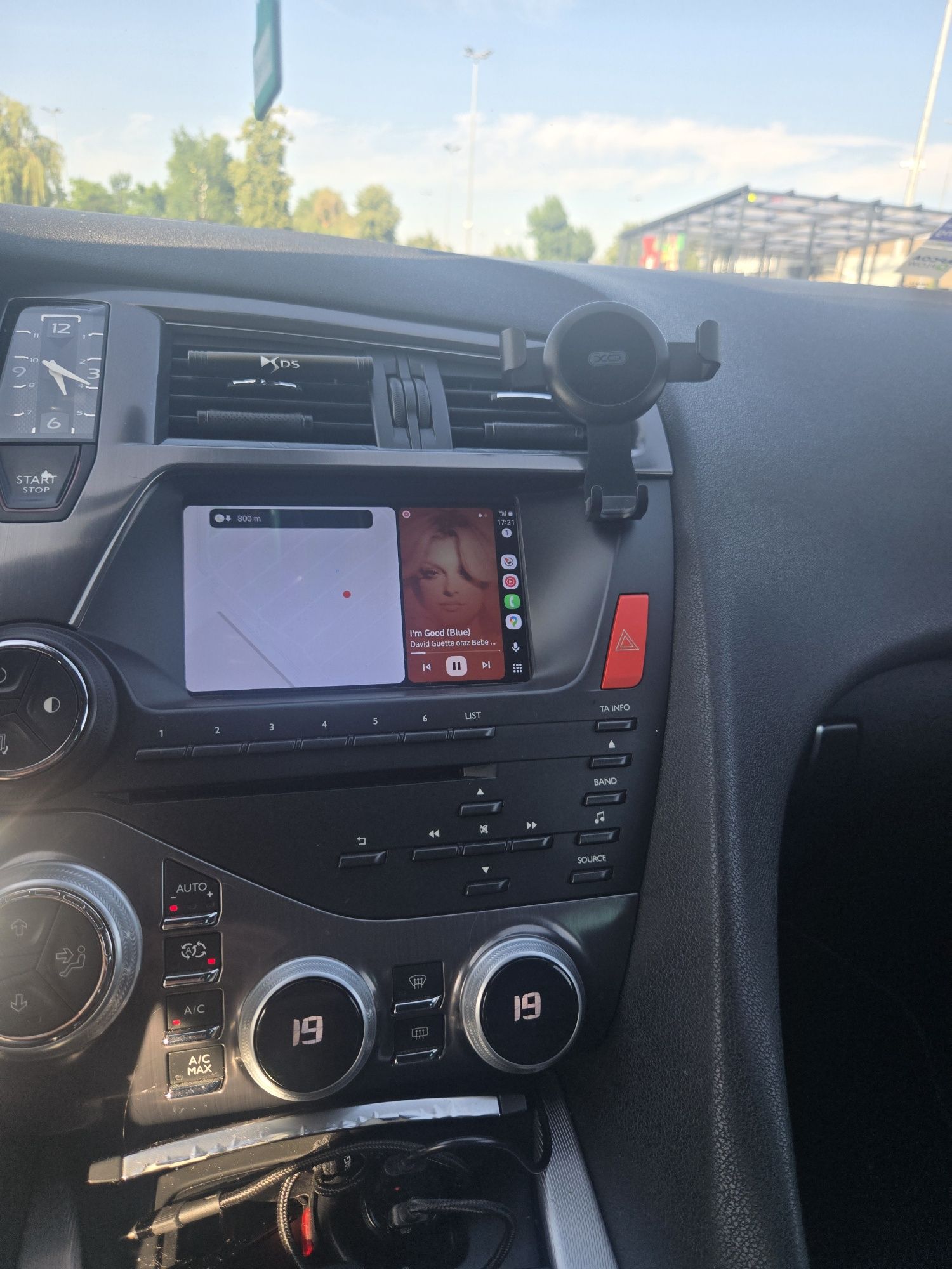 Citroen DS5 2.0 HDI Hybrid4. Android