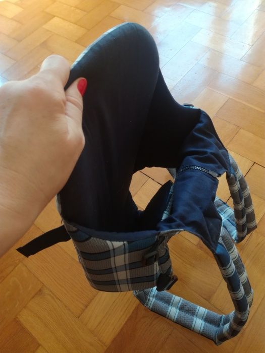 Nosidełko firmy Womar