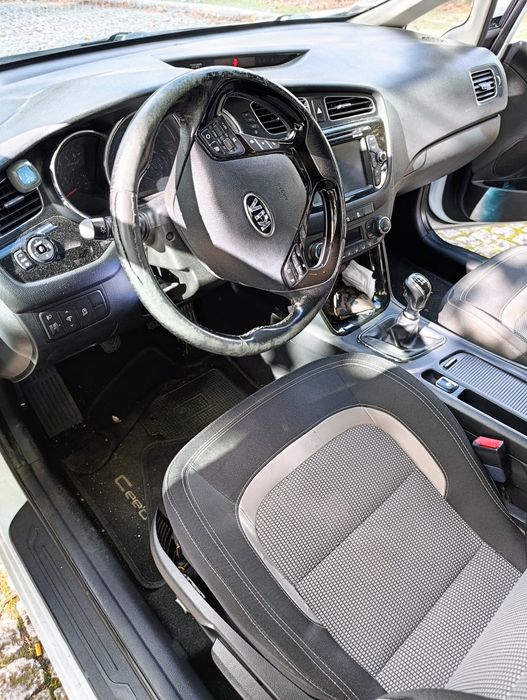 Carrinha Kia ceed SW