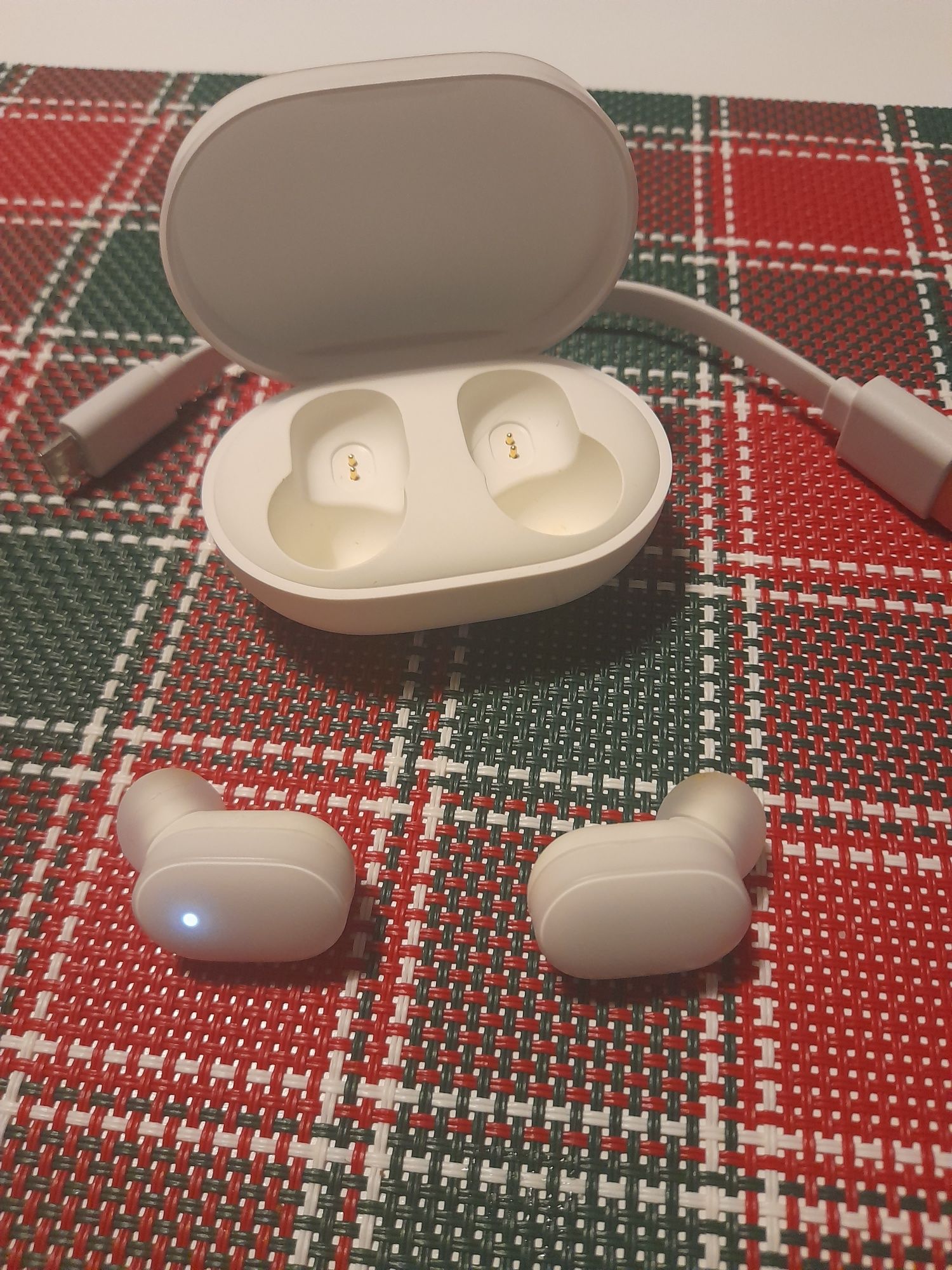 Słuchawki dokanałowe, bezprzewodowe Xiaomi Earbuds