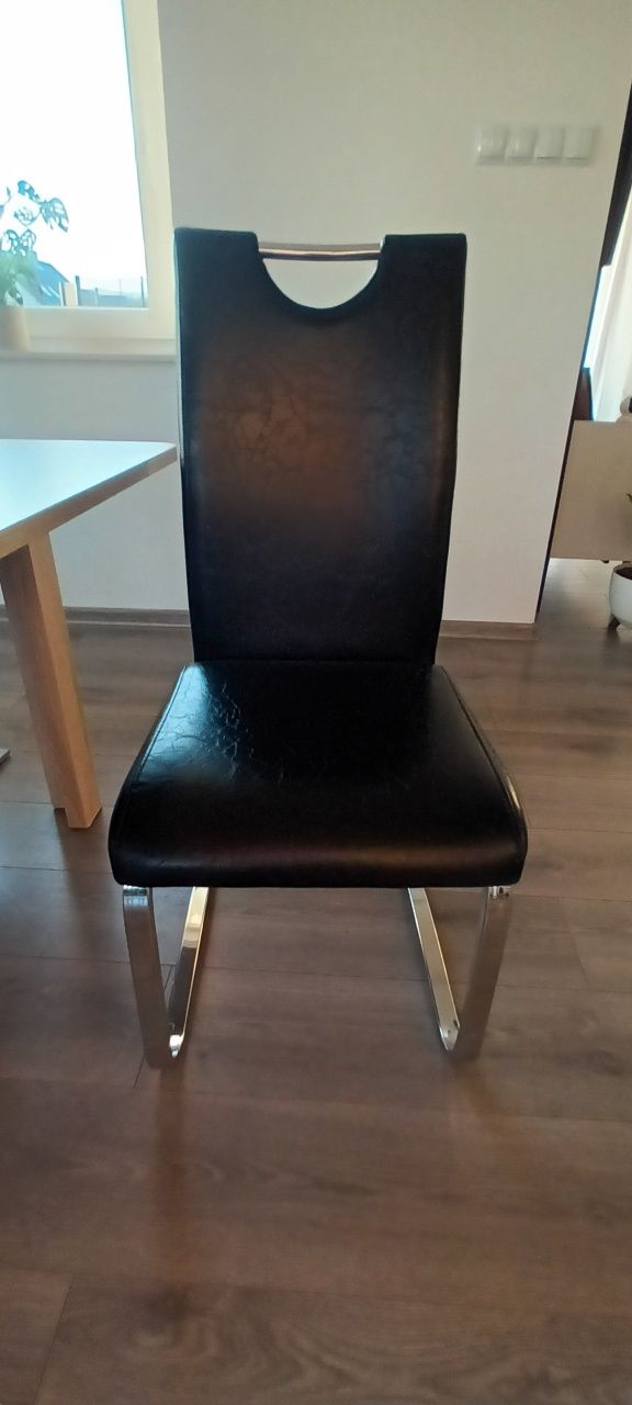 stół i 6 krzeseł