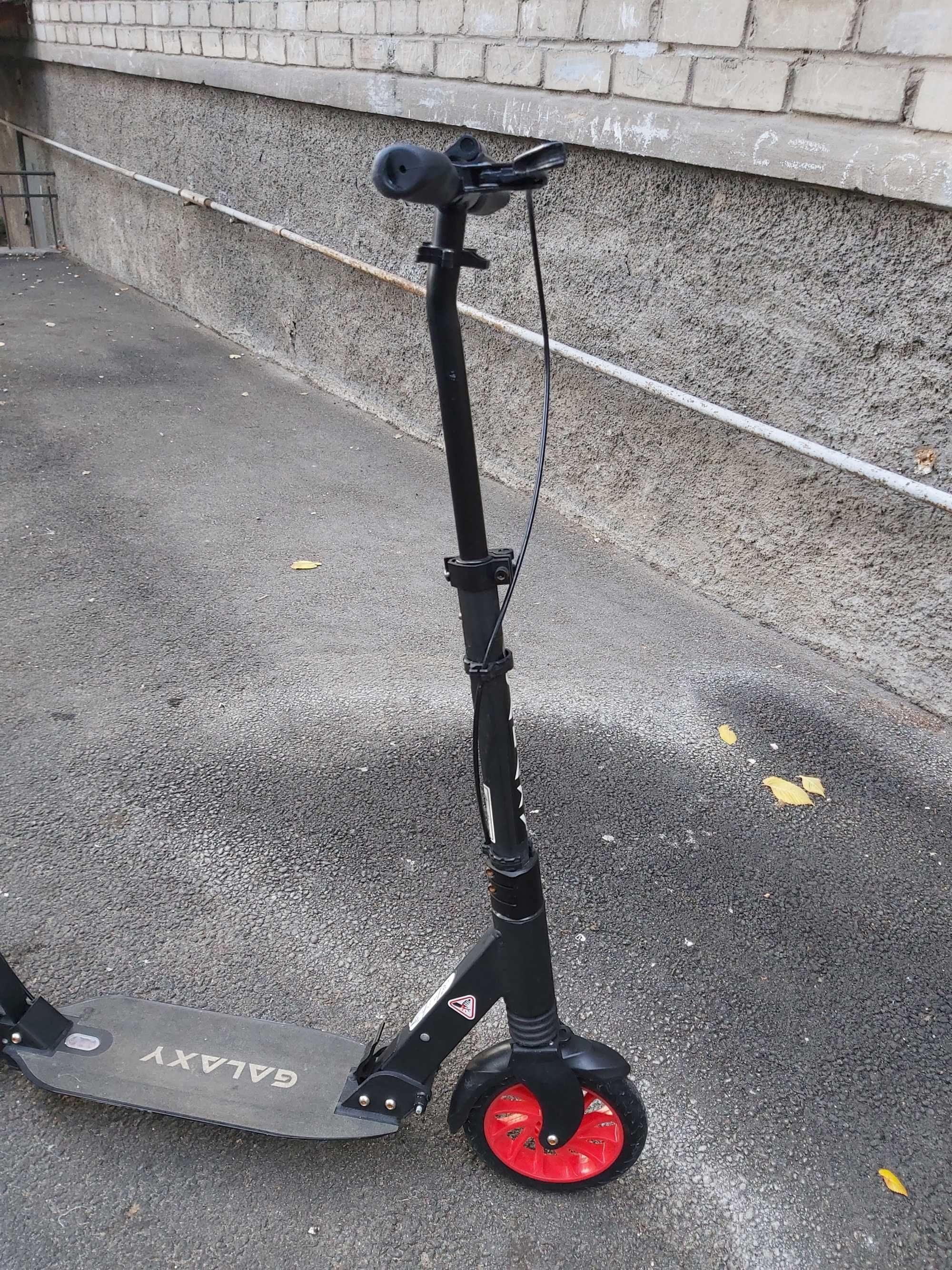 Самокат складной Urban Scooter черный