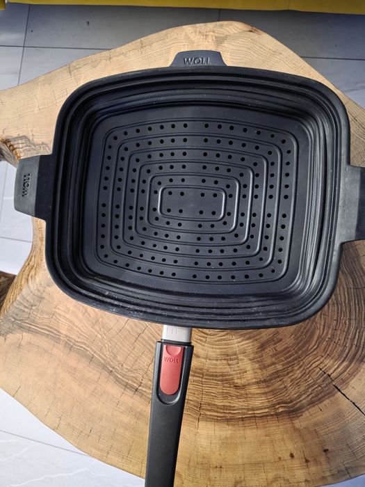 Duża patelnia Woll z sitem do gotowania na parze