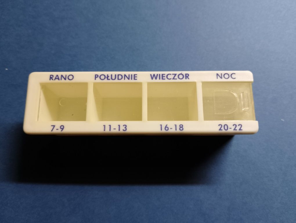 KASETKA na leki, etui, dozownik tabletek, organizer dzienny, pojemnik