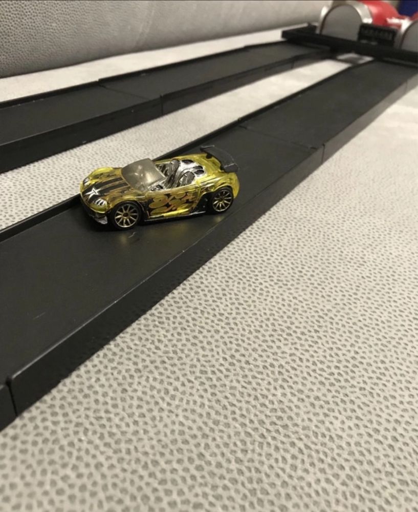 Tor wyścigowy Ferrari to szalony zjazd dwupasmowy torem