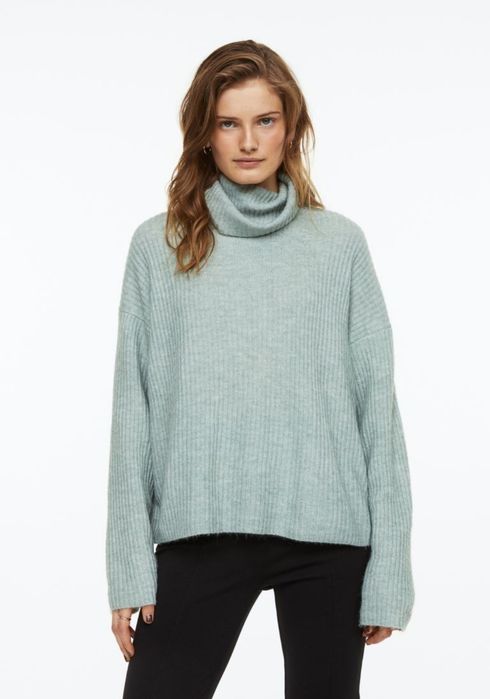 Nowy sweter golf