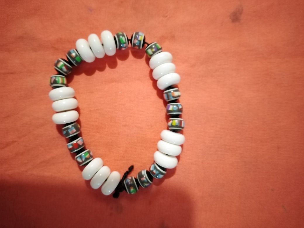 Vendo pulseira para mulher bom estado