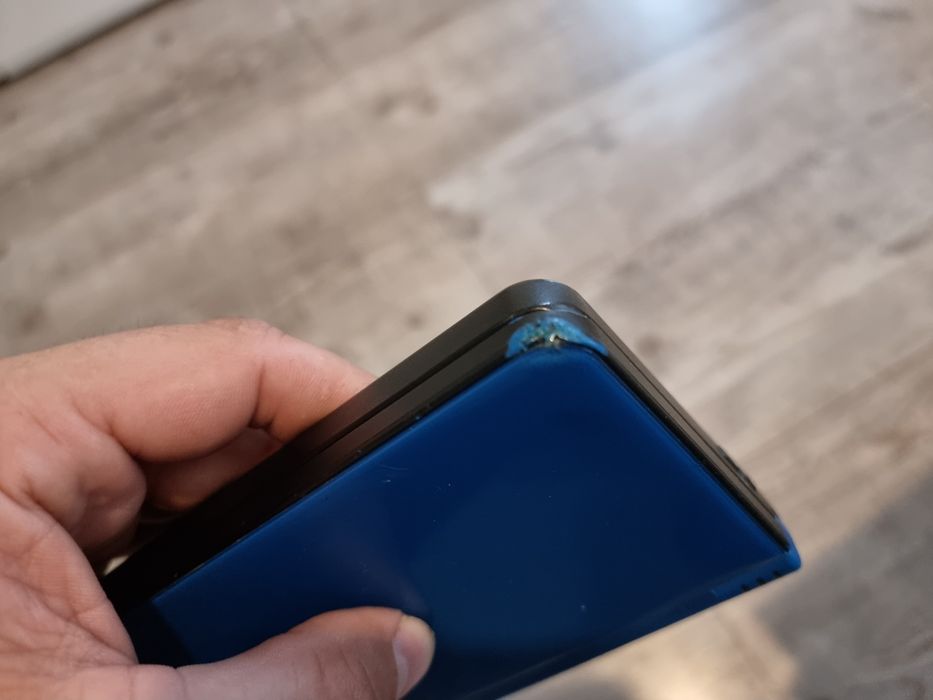 Nintendo DSi XL blue