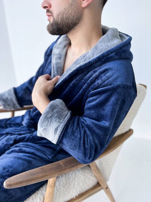 Чоловічий махровий халат з капюшоном