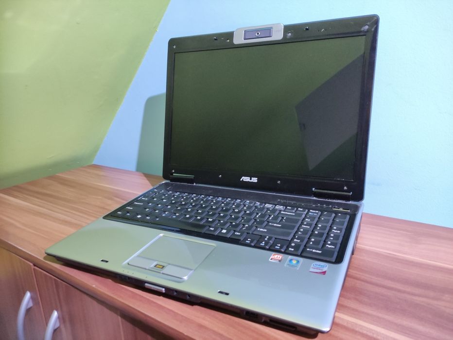 Laptop Asus M51se kompletny + zasilacz. Tani i wielofunkcyjny Stan bdb