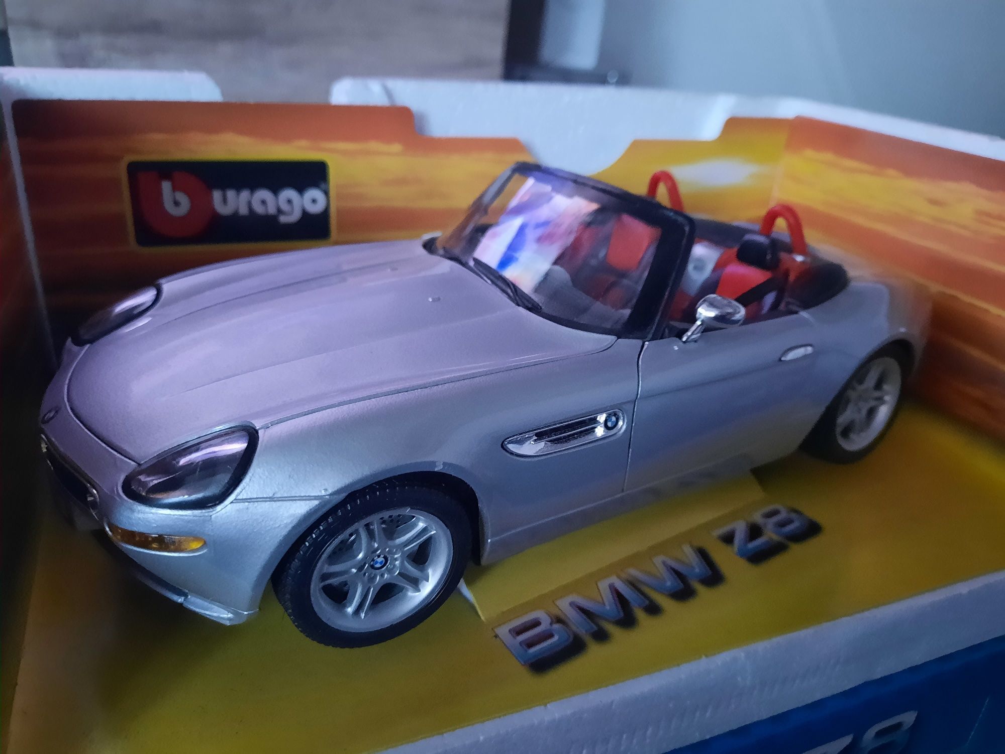 Auto Samochód Kolekcjonerski BMW Z8 Bburago 1:18