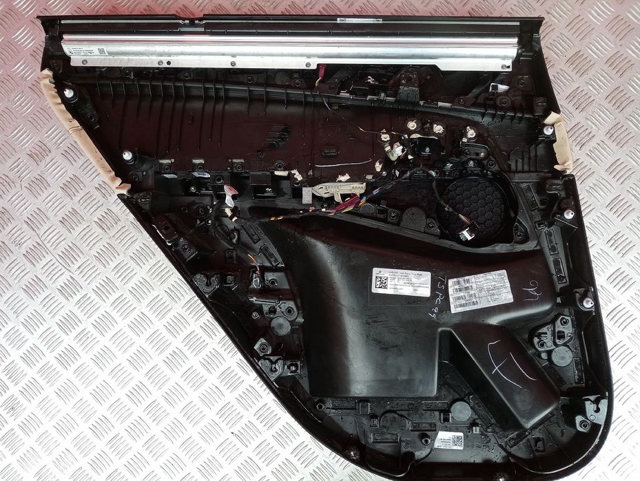 Обшивка (карта) дверей BMW X5 G05 Оббивка БМВ Х5 Г05 Разборка бмв г05