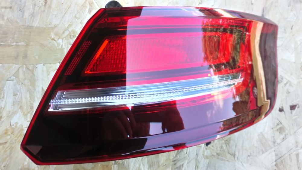 Lampa prawy tył Audi A3 Lift 8V4